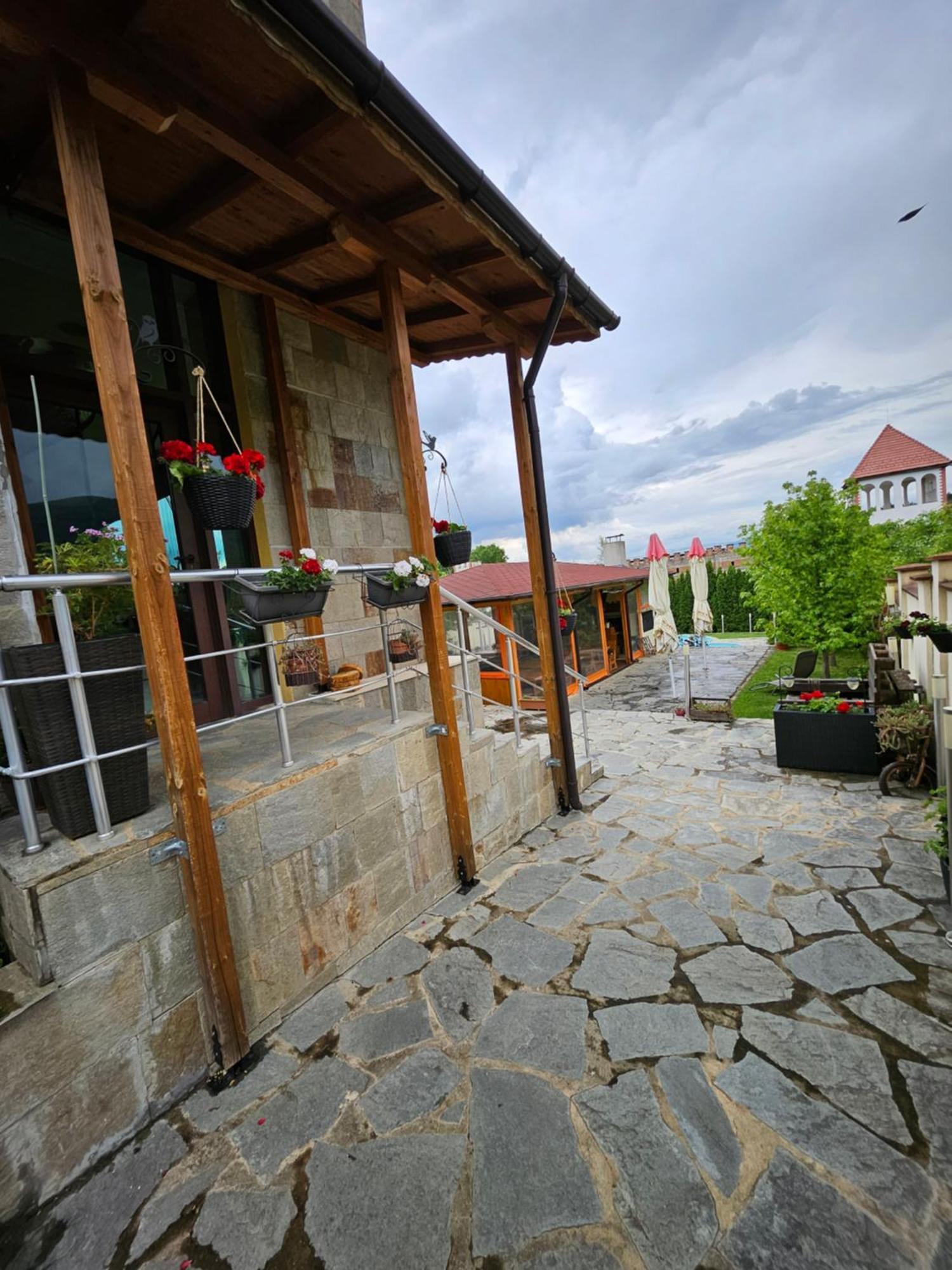 Family Hotel Komhotel เบอร์โควิทซา ภายนอก รูปภาพ