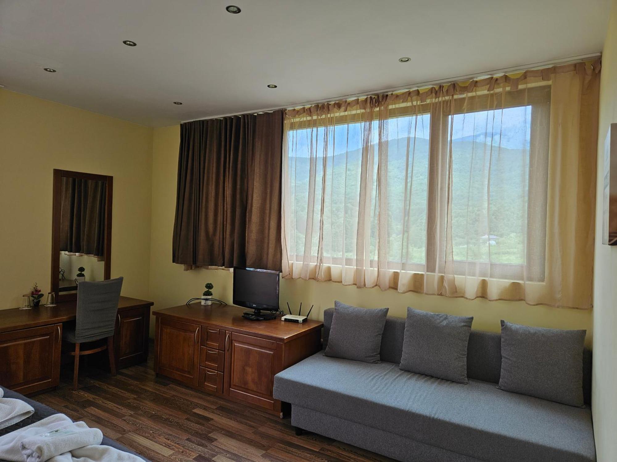 Family Hotel Komhotel เบอร์โควิทซา ภายนอก รูปภาพ
