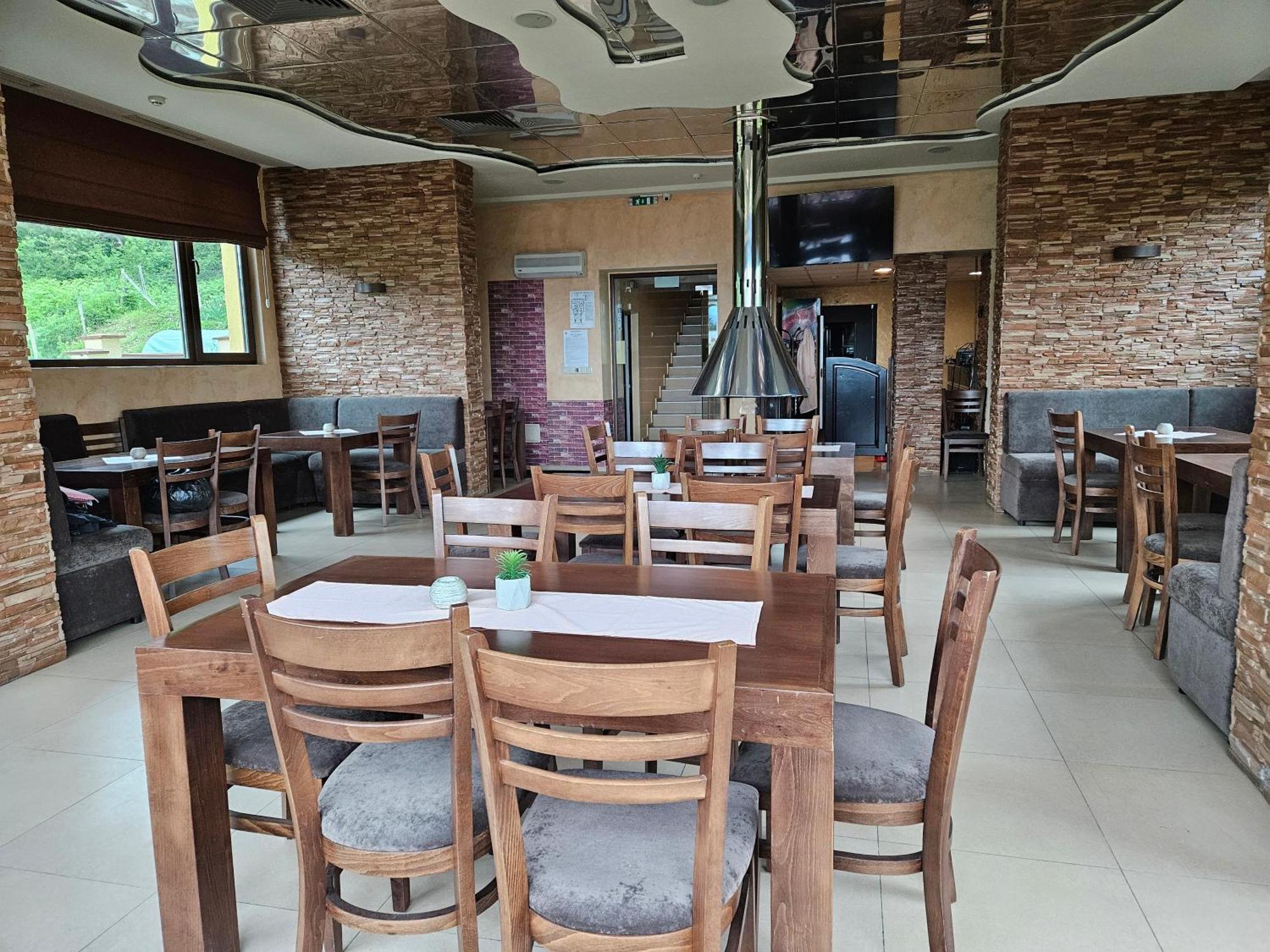 Family Hotel Komhotel เบอร์โควิทซา ภายนอก รูปภาพ